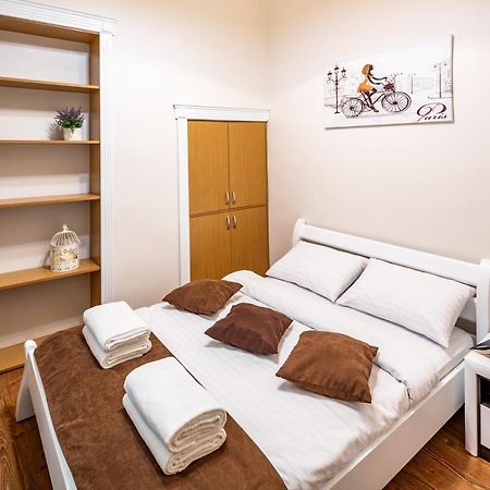 Avangard On Sholom Aleikhema St 7 Apart Apartment ลวีฟ ภายนอก รูปภาพ