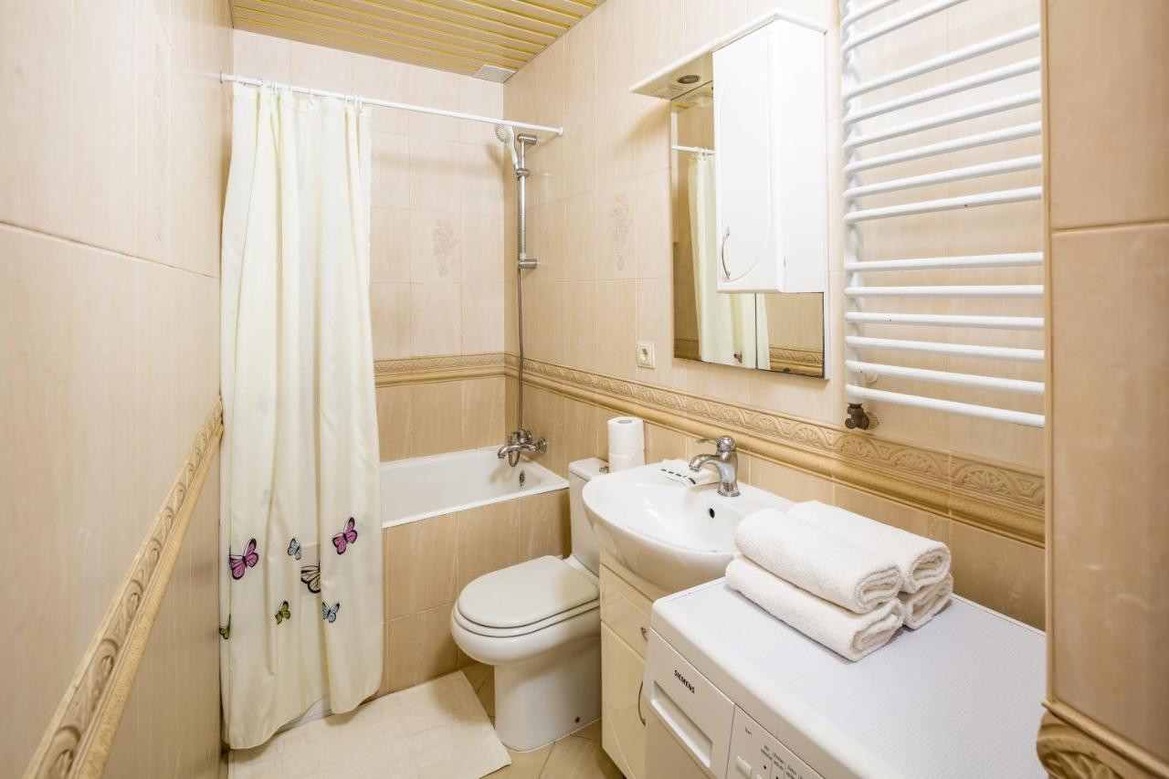 Avangard On Sholom Aleikhema St 7 Apart Apartment ลวีฟ ภายนอก รูปภาพ